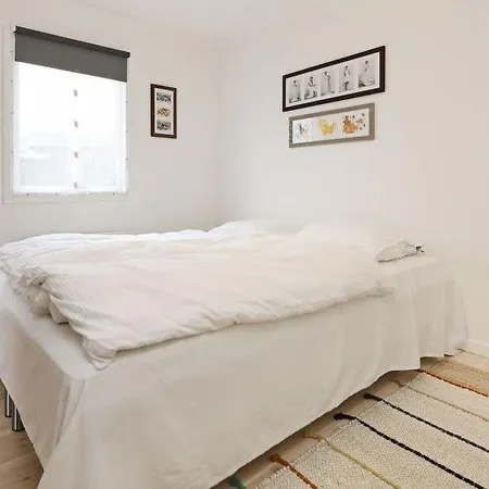 Σπίτι διακοπών Sleeps 6 Dronningmølle